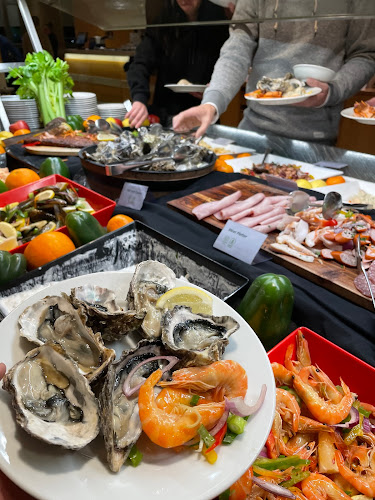 Chapmans Buffet & Bar - Hospitality and gastronomy