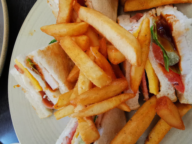 Comentarii opinii despre The Coffee Club The Base