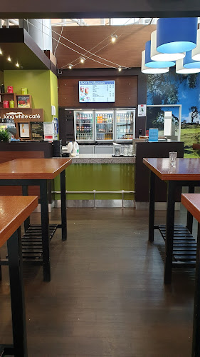 Long White Cafe - Hospitality and gastronomy