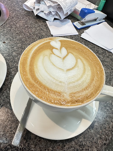 Comentarii opinii despre Cambodia Bakery & Cafe