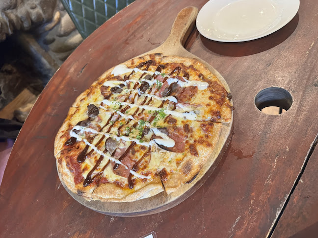 Grace O'Malley's Irish Inn Whitianga - Hospitality and gastronomy