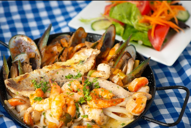 Di Mare Restaurant - Hospitality and gastronomy