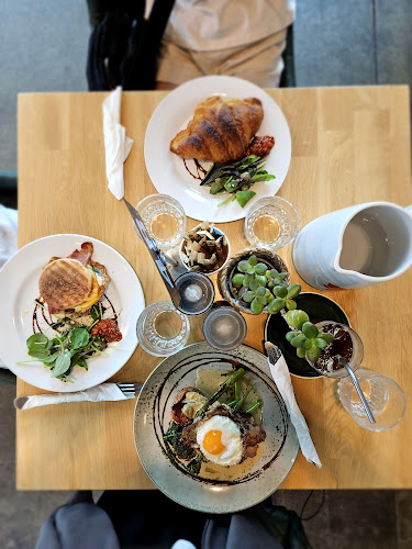 Comentarii opinii despre Broomtree Cafe&Kitchen