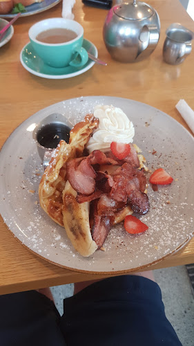 Urban Eatery - Hospitality and gastronomy