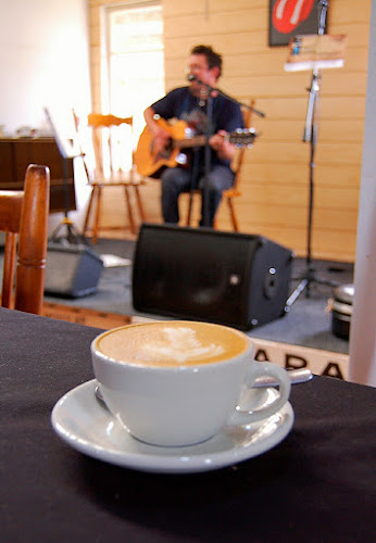 99 Parrs Cross Road, Sunnyvale, Auckland 0612, New Zealand