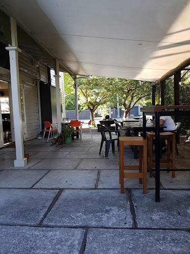 Comments and reviews of Greytown Hotel - The Top Pub