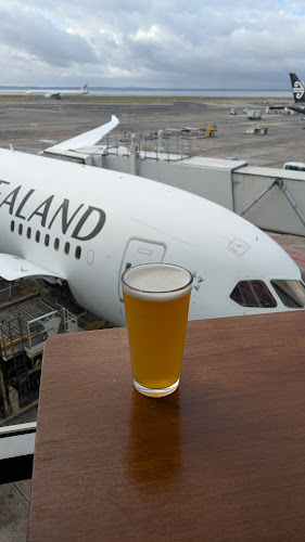 Vantage Bar - Hospitality and gastronomy