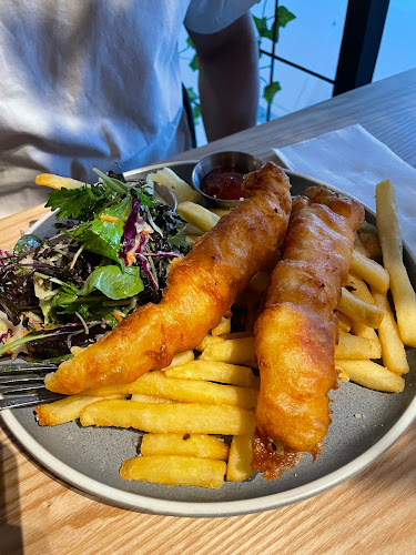 Comentarii opinii despre Ministry of Works Bar & Eatery