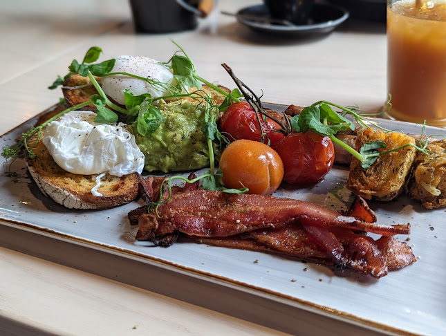 Comentarii opinii despre La Petite Fourchette | Britomart