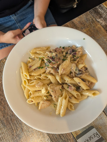 Scoozi Woodfire Pizza - Hospitality and gastronomy