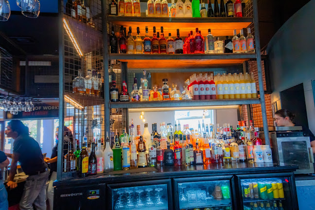 Opinii despre Ministry of Works Bar & Eatery în Twizel - Hospitality and gastronomy