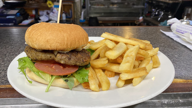 Comentarii opinii despre Manou's Waterfront Cafe & Restaurant