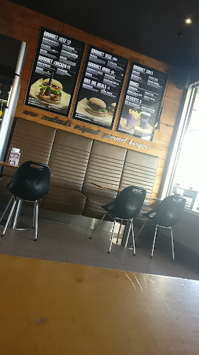 Opinii despre BurgerFuel Five Cross Roads în Hamilton - Hospitality and gastronomy