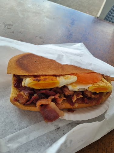 Opinii despre The Bakehouse Cafe în Pōkeno - Hospitality and gastronomy