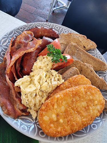 London Street, College Estate, Whanganui 4500, New Zealand