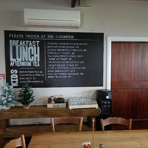 2861 State Highway 1, Sanson 4479, New Zealand