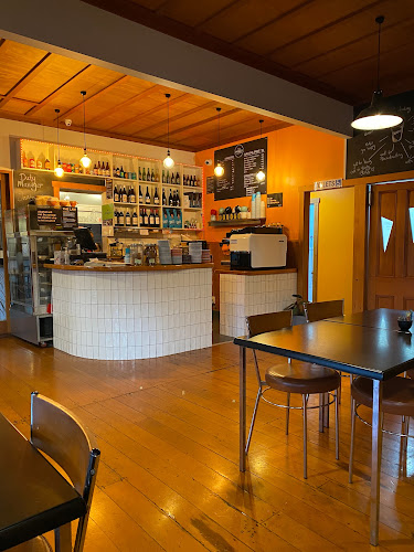 Comentarii opinii despre The Porch Kitchen and Bar