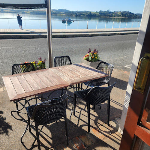 Jesse's on the Waterfront