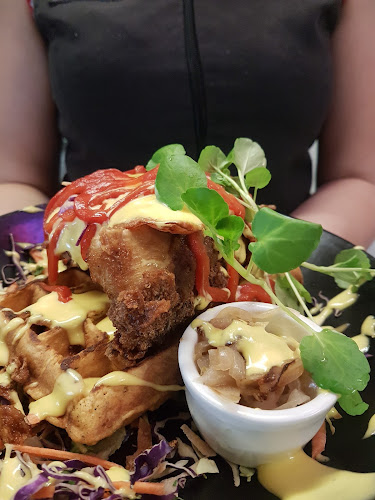 Deluxe Diner Open Times