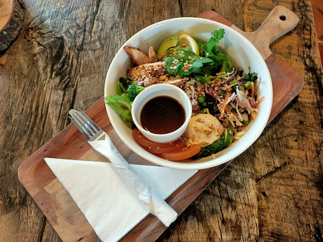 Reid's Roadhouse 65 - Hospitality and gastronomy