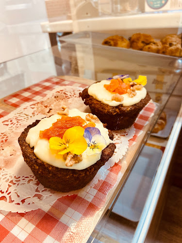 Le Cafe De Paris - Hospitality and gastronomy