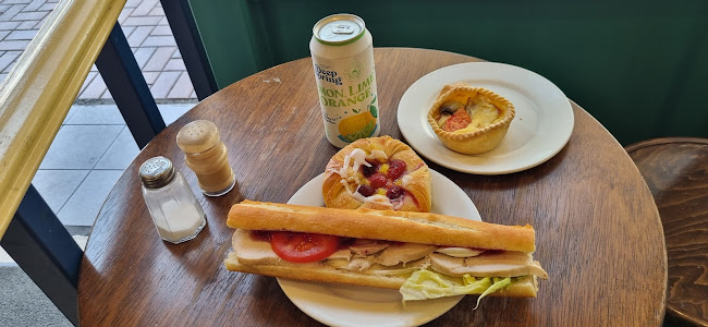 Reviews of Concorde Cafe in Wellington - Hospitality and gastronomy