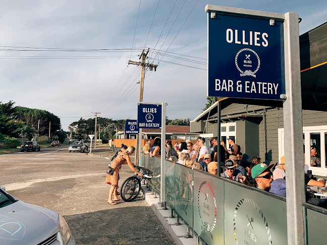 Comentarii opinii despre Ollies Bar & Eatery