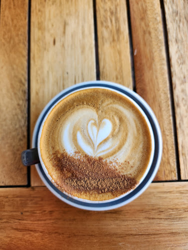 Comentarii opinii despre The General Café