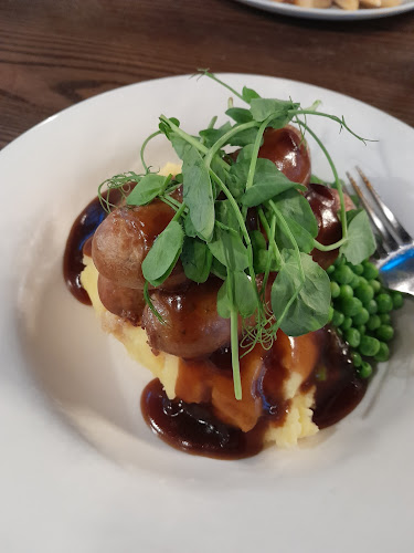 Silver Dollar Bar & Restaurant - Hospitality and gastronomy