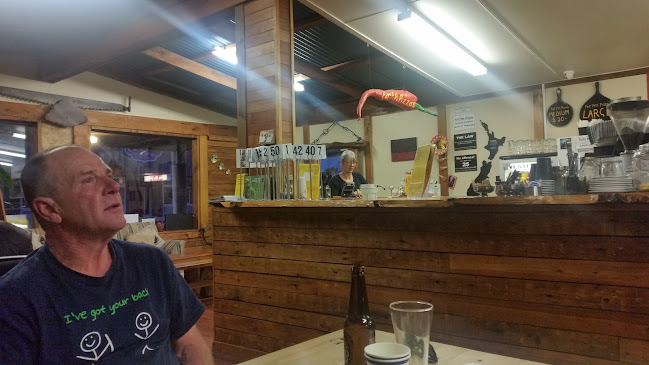 Fat Pipi Pizza - Hospitality and gastronomy