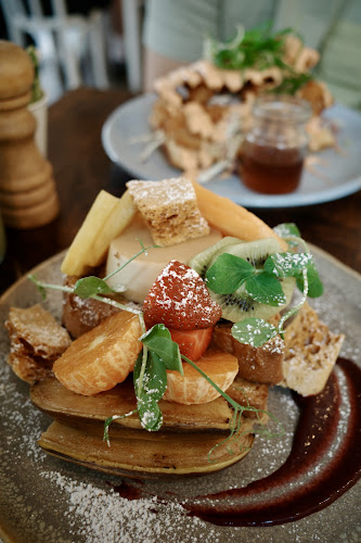 Honey Cafe Takapuna - Hospitality and gastronomy