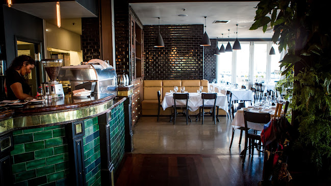 Foxglove Bar & Kitchen