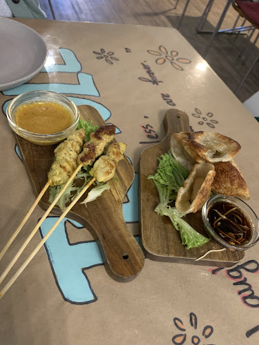 Comentarii opinii despre Faith Hope Love Malaysian Eatery