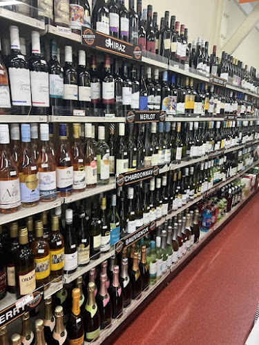 Reviews of Thirsty Liquor Fairfield in Lower Hutt - Hospitality and gastronomy