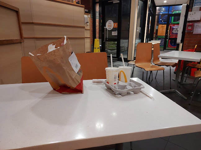 Comentarii opinii despre McDonald's Glenfield