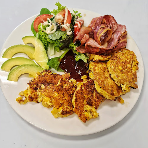 Siv hon chheav - Hospitality and gastronomy