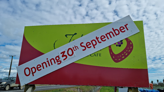 Julians Berry Farm and Café - Hospitality and gastronomy