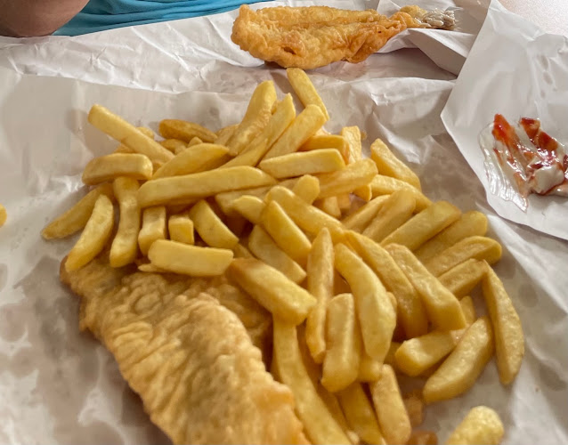 Red Beach Takeaways - Hospitality and gastronomy