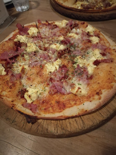 Winnie Bagoes City - Hospitality and gastronomy