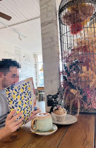 Comentarii opinii despre Little King Café