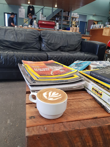 Comentarii opinii despre Brown Lightning Bros. Raglan Roast.