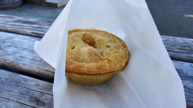 The Burleigh Gourmet Pies - Hospitality and gastronomy