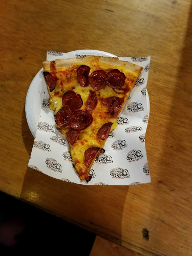 Opinii despre Fat Badgers Pizza Bar Queenstown în Queenstown - Hospitality and gastronomy