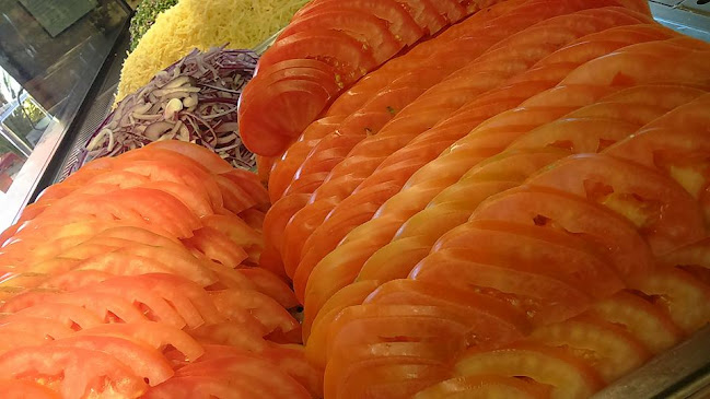 Nik's Kebab & Pizza Open Times