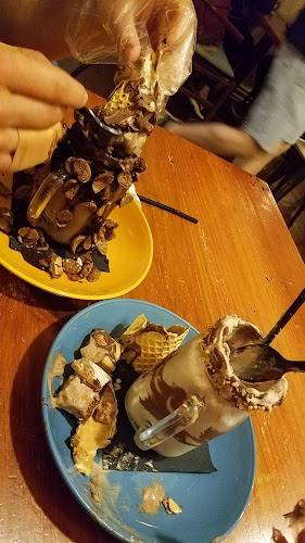 CrunchTower Desserts&Drinks - Auckland