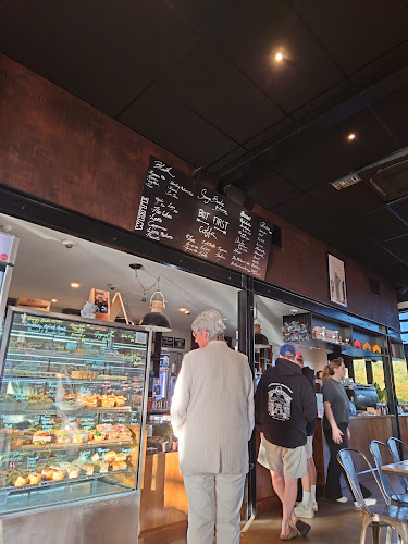 Strange Bandit by Luciano Phone number