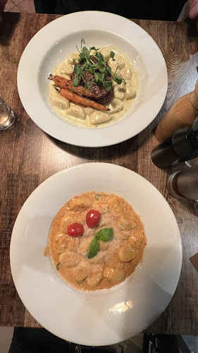 Mamma Mia Ristorante Italiano - Hospitality and gastronomy