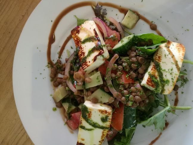 Gusto Cafe - Hospitality and gastronomy