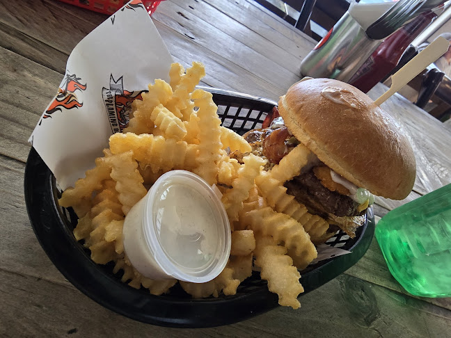 The Flaming Onion BrownsBay - Hospitality and gastronomy