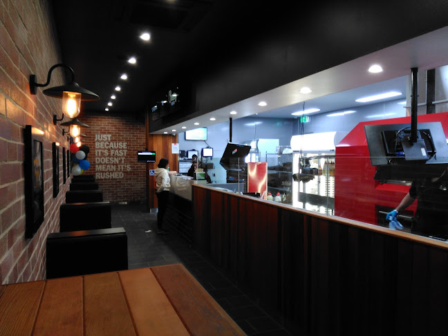 Opinii despre Domino's Pizza Blockhouse Bay în Auckland - Hospitality and gastronomy